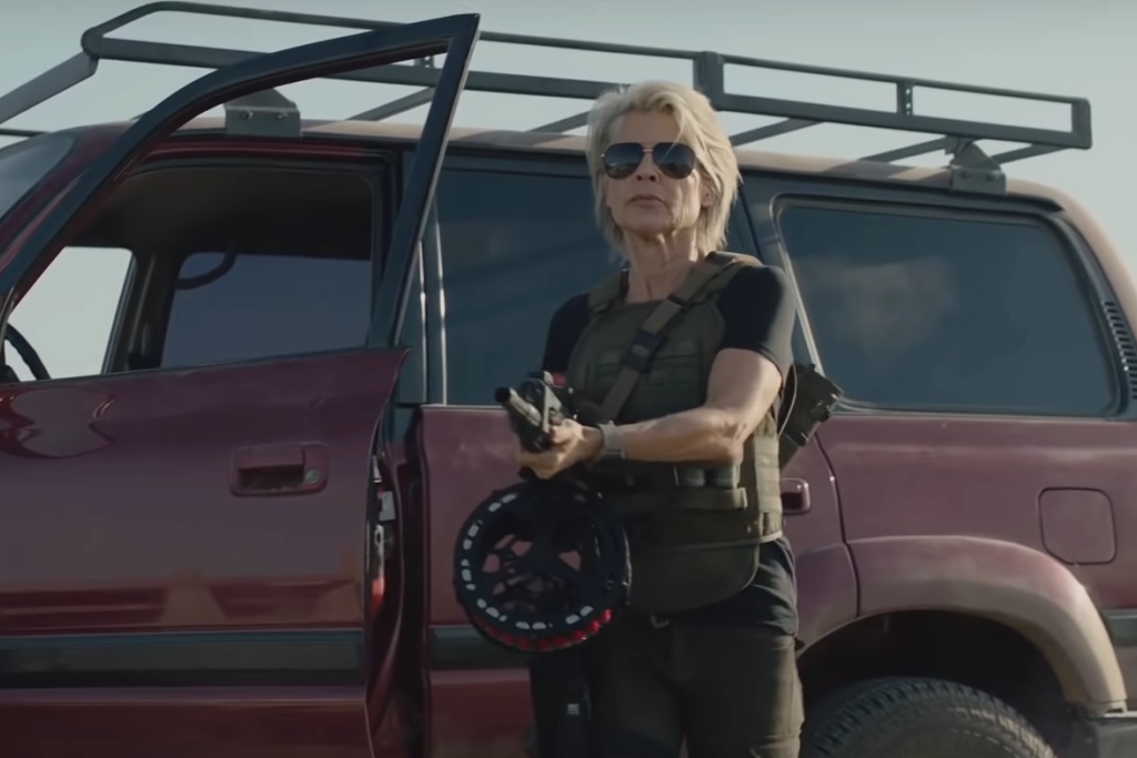 Sarah-Connor-in-Terminator-Dark-Fate.png