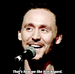 tumblr_mb8sfeYYKe1qg462ao3_250.gif