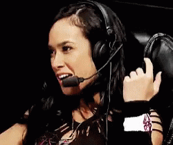 aj-lee-smiling.gif