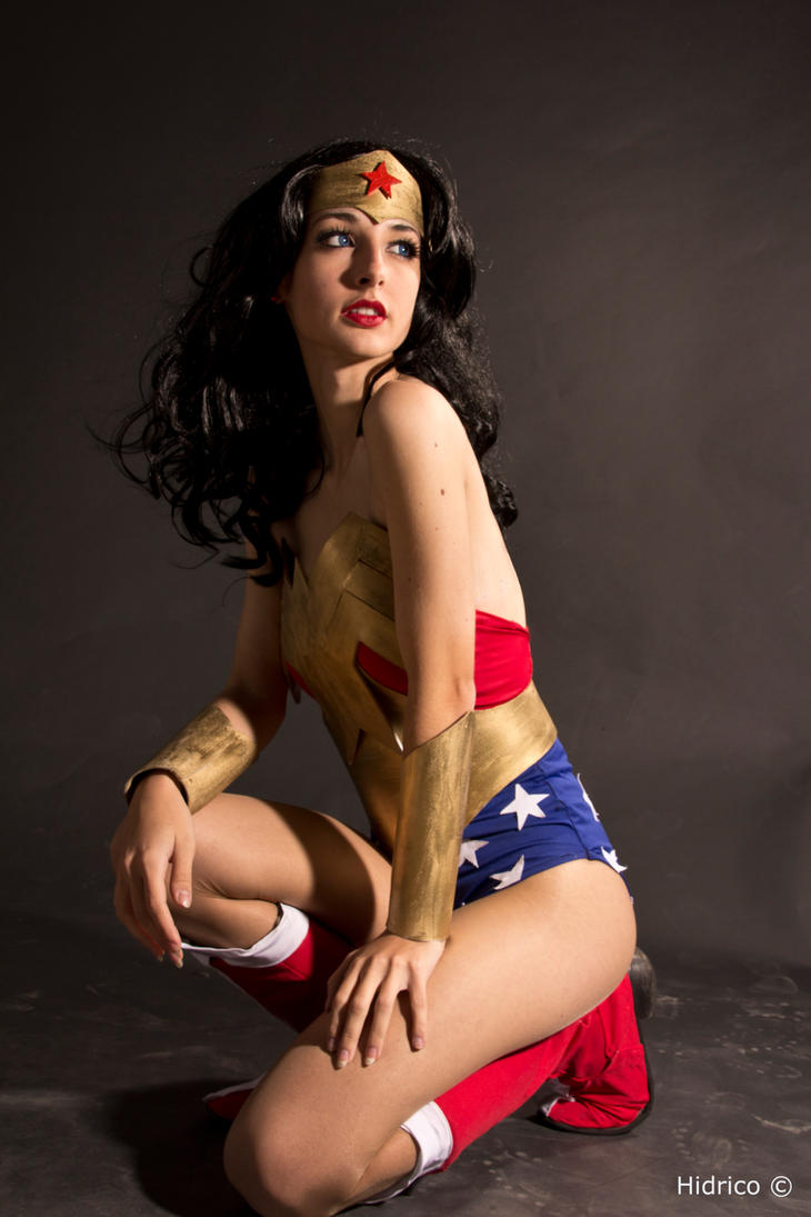 wonder_woman_by_ivettepuig-d4h5vcq.jpg