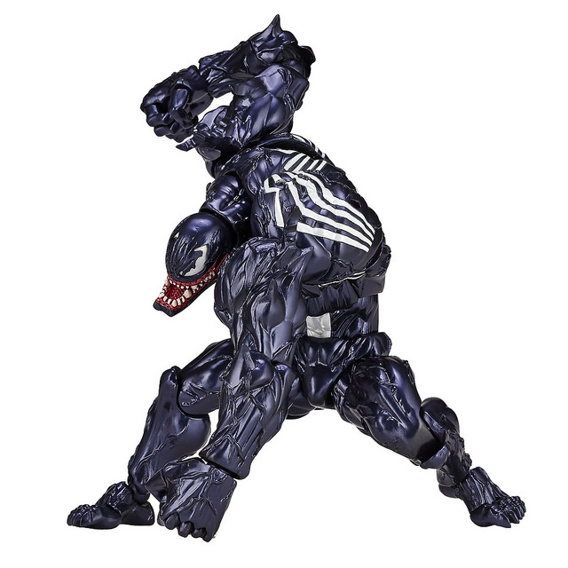 Marvel-Revoltech-Venom-006.jpg