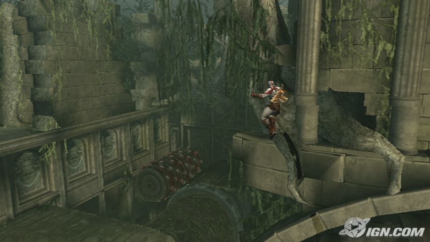 god-of-war-ii-20060623050100387.jpg
