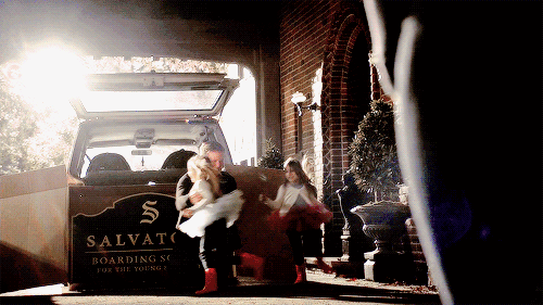 tumblr_omn9omyyrG1r29hyoo1_500.gif