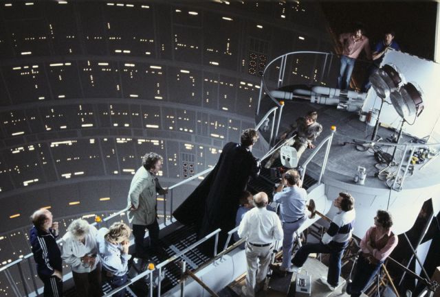 behind_movie_scenes_640_01.jpg