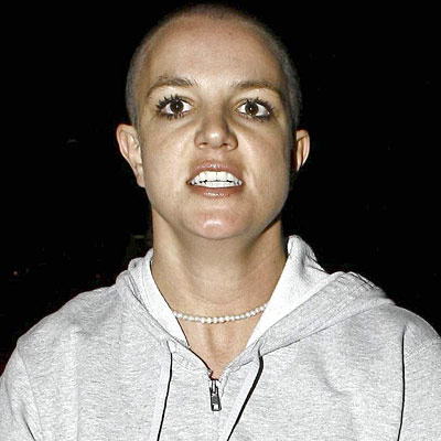 5654_britney-spears-bald-400a030207.jpg