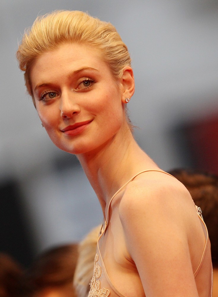 elizabeth-debicki-66th-cannes-film-festival-01.jpg