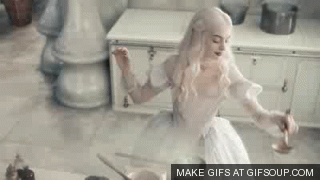 white-queen_o_gifsoup-com.gif
