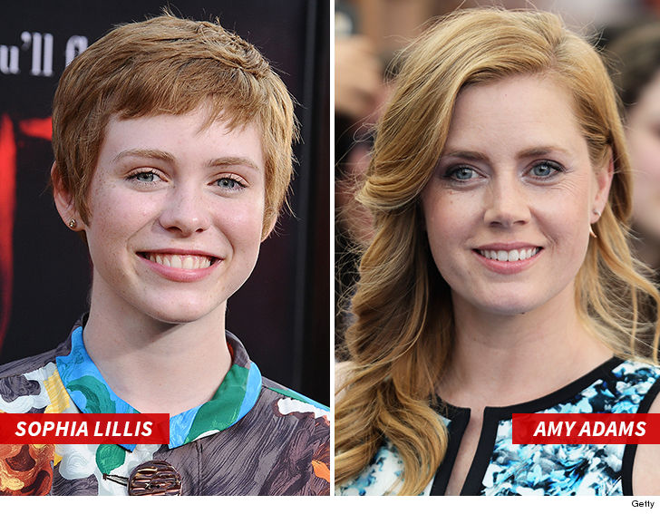 1215-sophia-lillis-amy-adams-getty-4.jpg