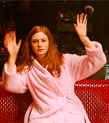 tumblr_me59uiRhYX1ql639ho3_r1_250.gif