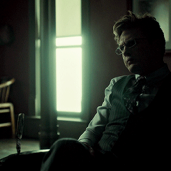 tumblr_n5u40ty20q1sa5fiko3_r1_250.gif