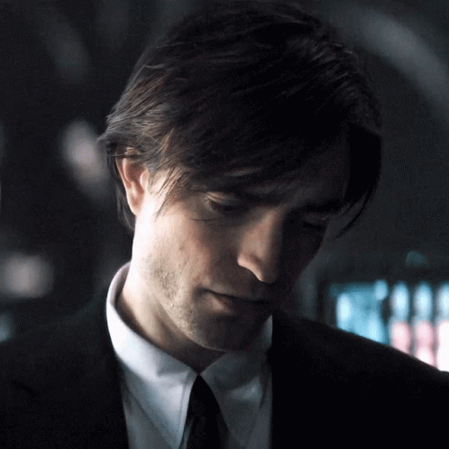 the-batman-robert-pattinson.gif