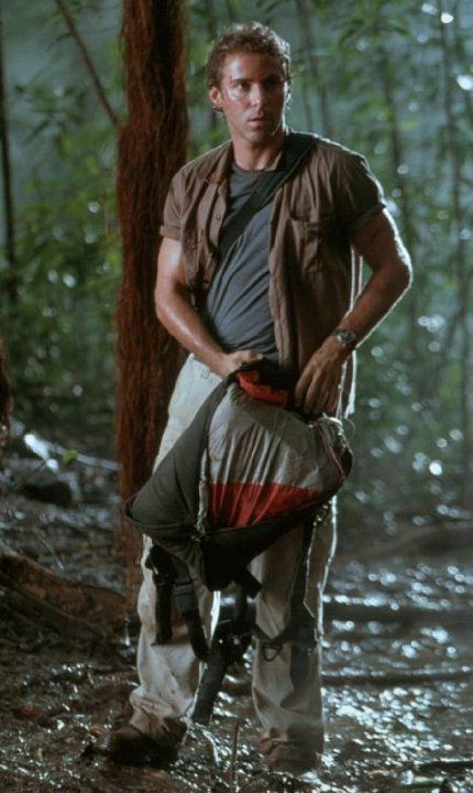 da8b601863d8d5eee0609dcae22de3e2--hot-actors-jurassic-park.jpg