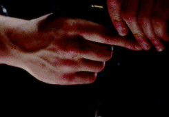 tumblr_o3r3kpbAfR1uqfsrjo3_r1_250.gif