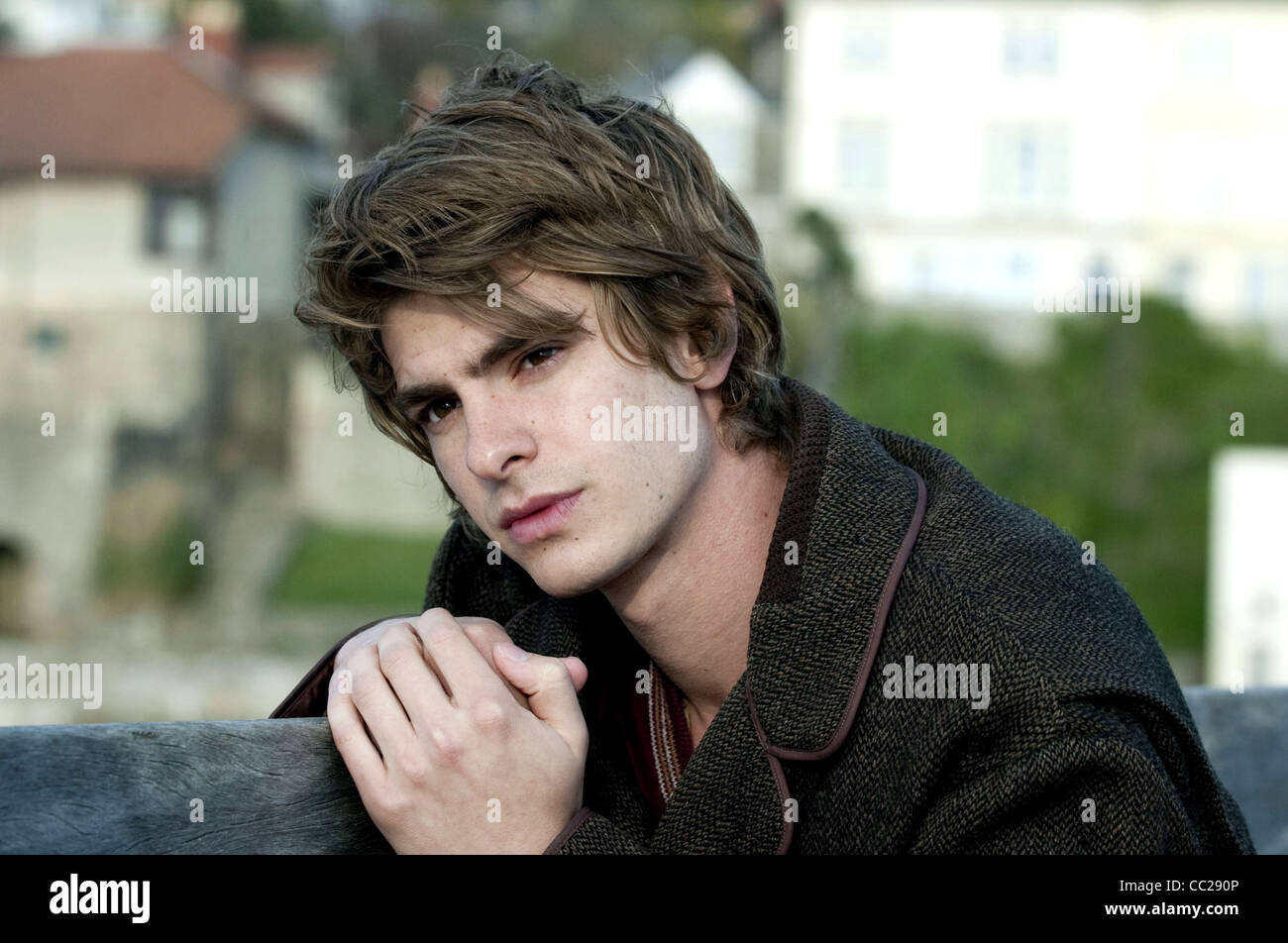 andrew-garfield-never-let-me-go-2010-CC290P.jpg