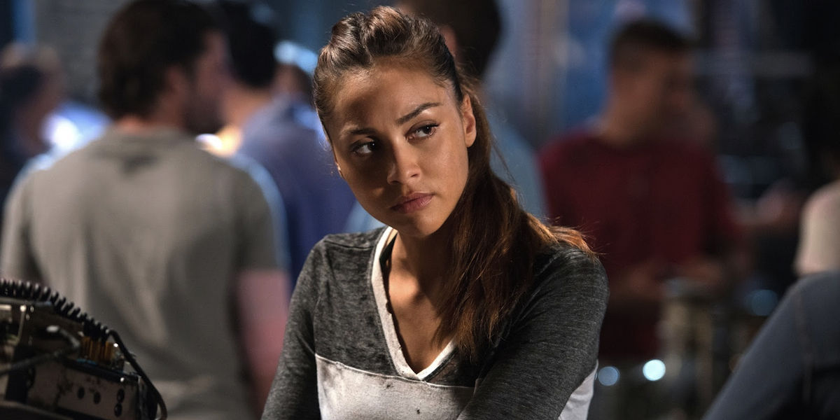 The-100-Season-3-Premiere-Review-Raven-1.jpg