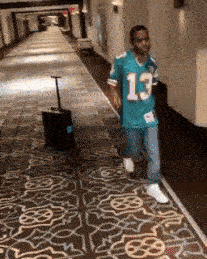 the-robot-suitcase-is-following-me.gif