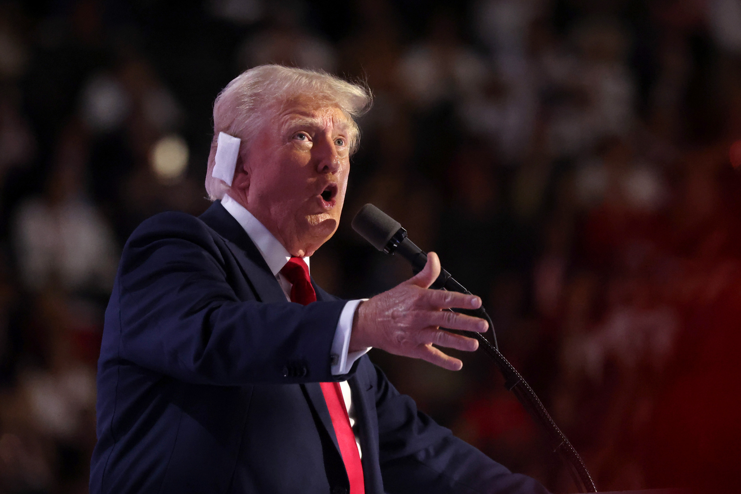 www.newsweek.com
