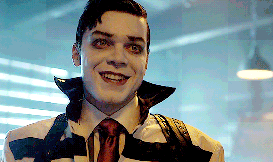 b34c023b01785379995e963f12f5f6d6.gif
