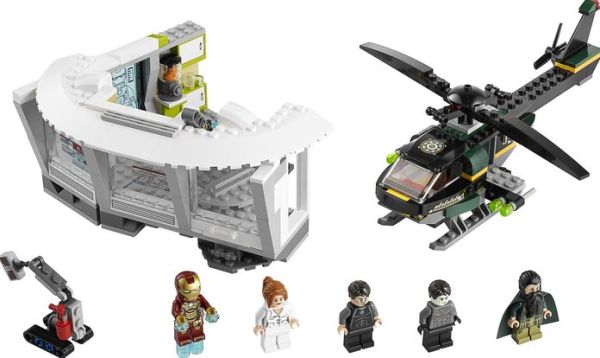 iron-man-3-lego-attack-malibu-mansion.jpg