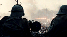 tumblr_op9qva7H581snteogo7_r6_400.gif