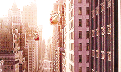 tumblr_n1gsqdvuHM1qkxdevo10_r1_250.gif