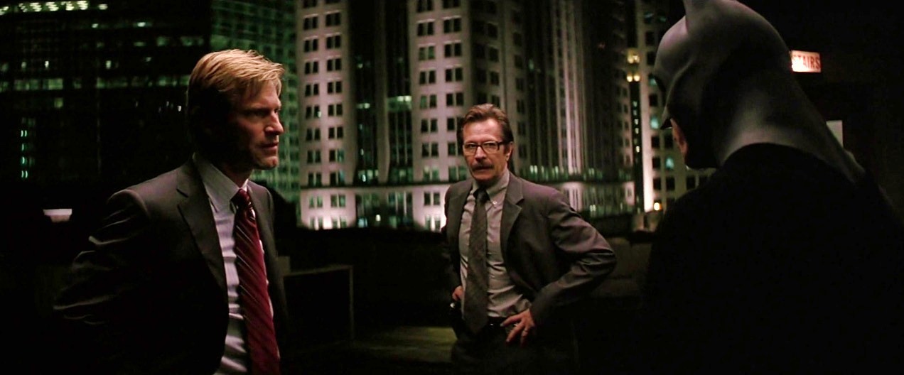 1f7d0f74_harvey-gordon-batman-rooftop-meeting.jpeg
