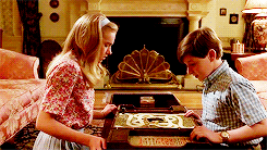 tumblr_n1ohf8Pavi1qm7xlio7_250.gif