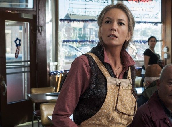 diane-lane-batman-vs-superman-image-600x443.jpg