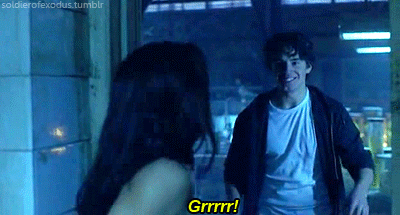 tumblr_mu6eqgB3DY1qmzcsgo6_r2_400.gif