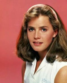 06652d159066062138020e90ecb17f3b--elisabeth-shue-hairstyles.jpg