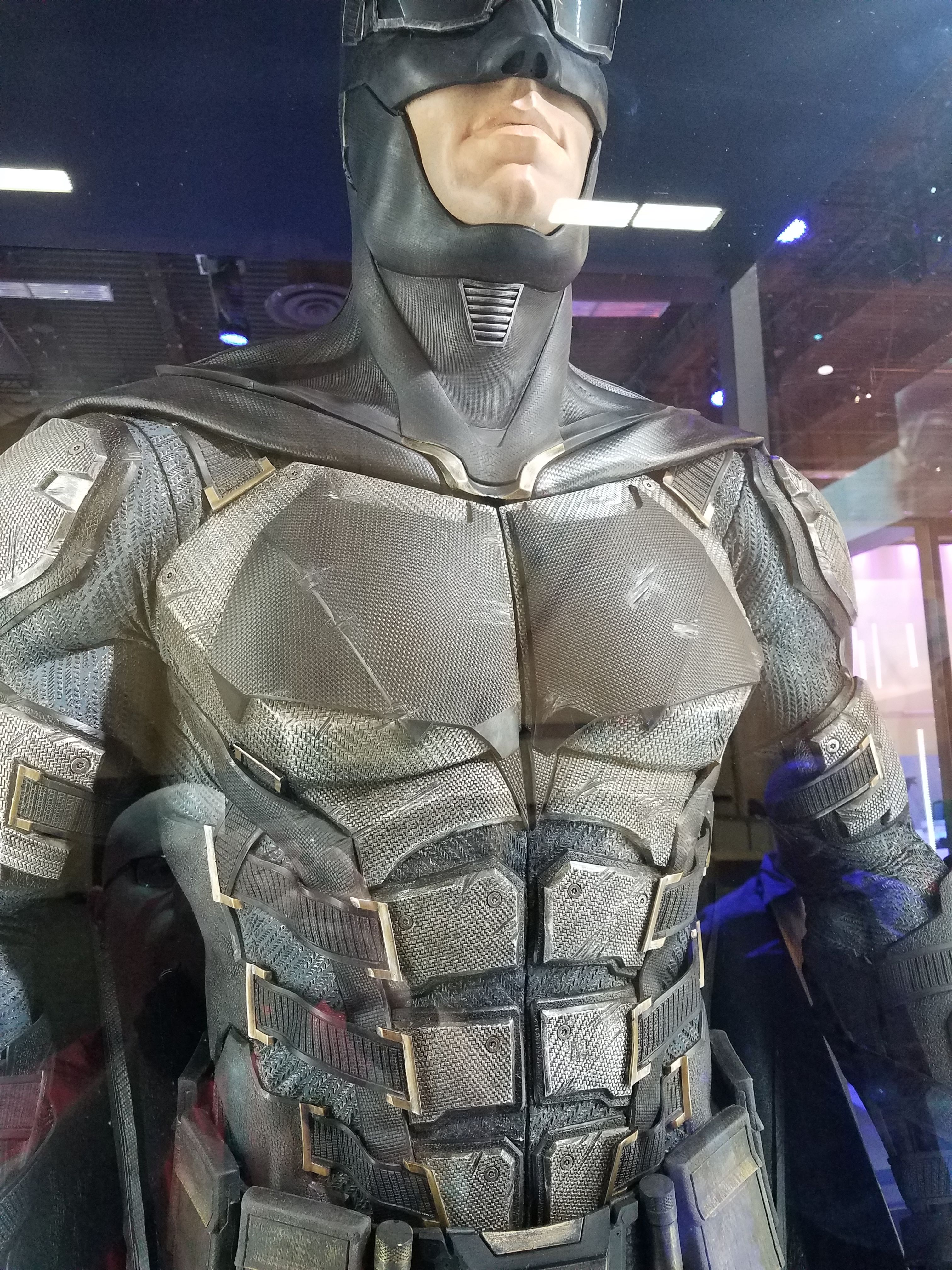 batman-costume-expo-image-10.jpg