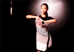 tumblr_n9ypvwiKVX1rshr5to1_250.gif