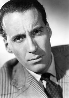 db7137c6be181740e144c9717627f9f5--christopher-lee-horror.jpg