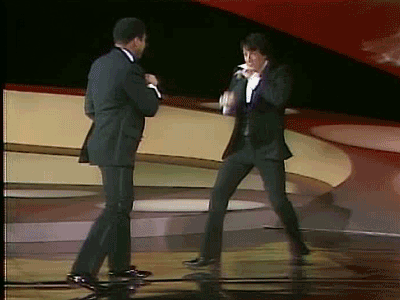 tumblr_mijehsUaHj1rujq2eo2_400.gif