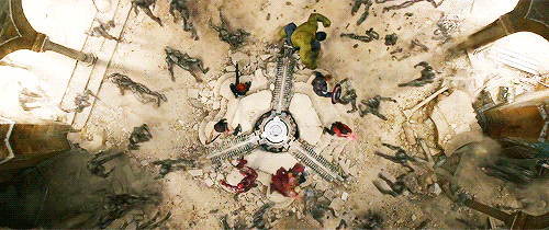 tumblr_nkpcja1EKS1r5a08so3_r1_500.gif