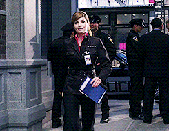 tumblr_mlhg0wyf5u1qi2csno4_r1_250.gif