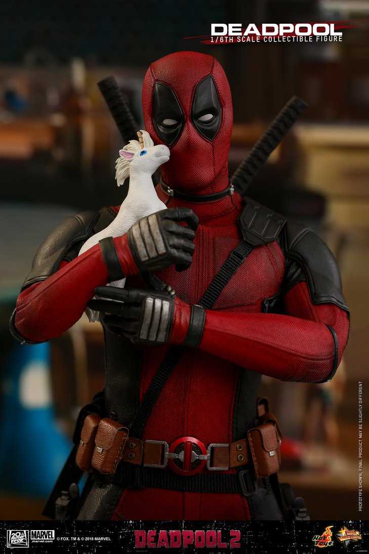 Hot-Toys-Deadpool-2-Figure-005.jpg