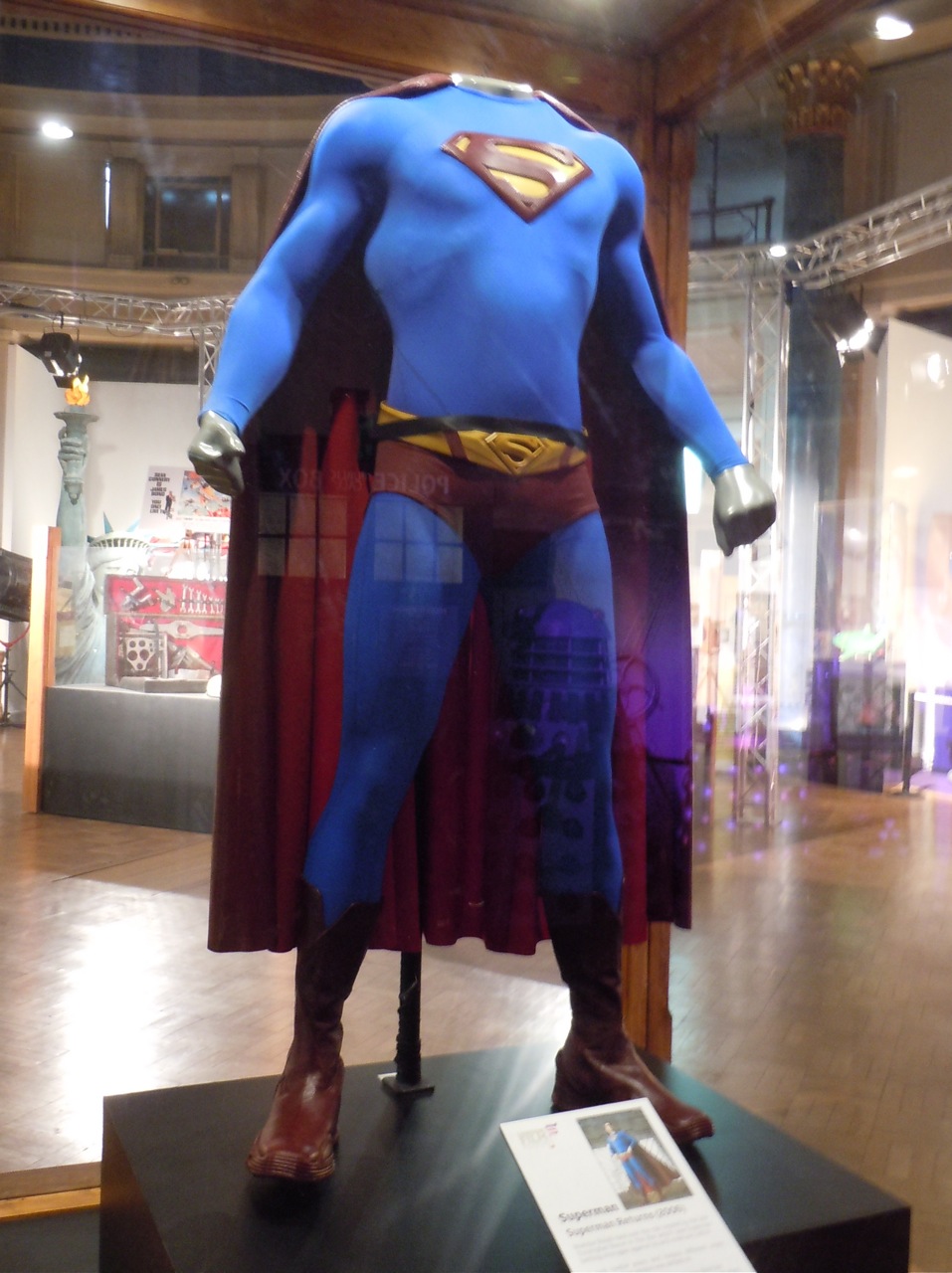 Superman%2BReturns%2Bsuit.jpg