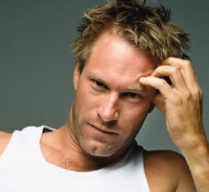 Blog+Art+-+Aaron+Eckhart7.jpg