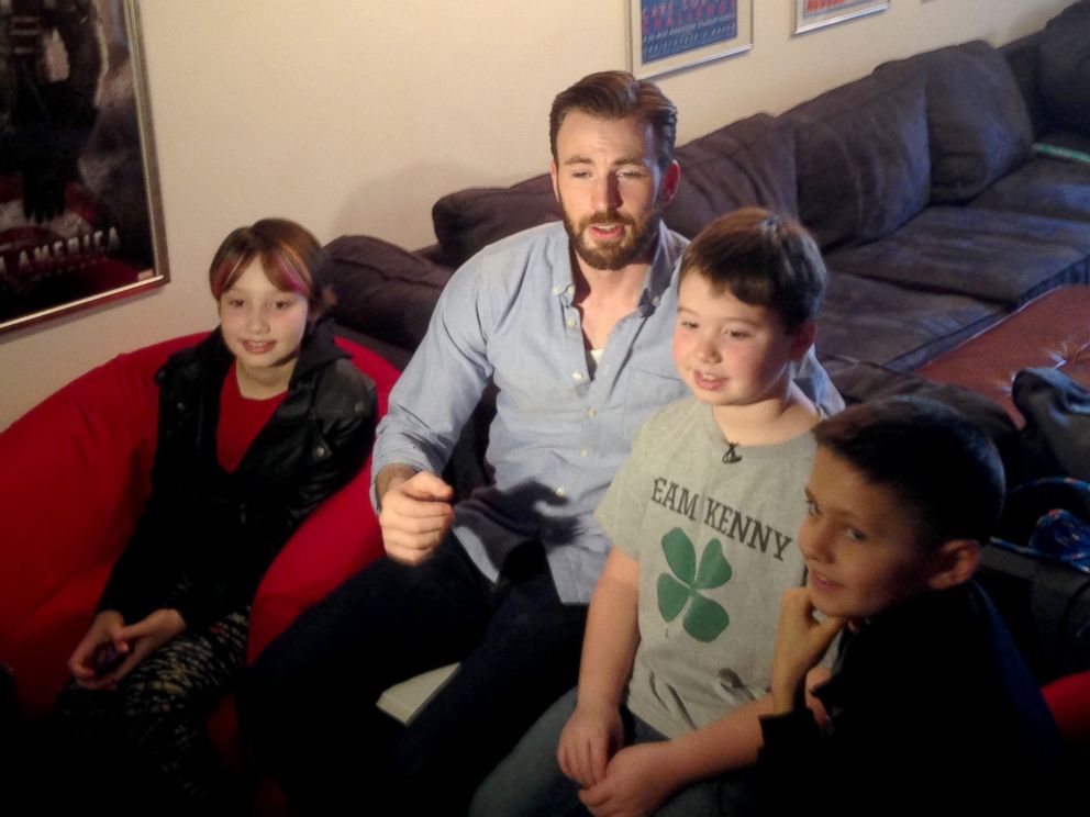 HT_chris_evans_kids_01_jef_150129_4x3_992.jpg