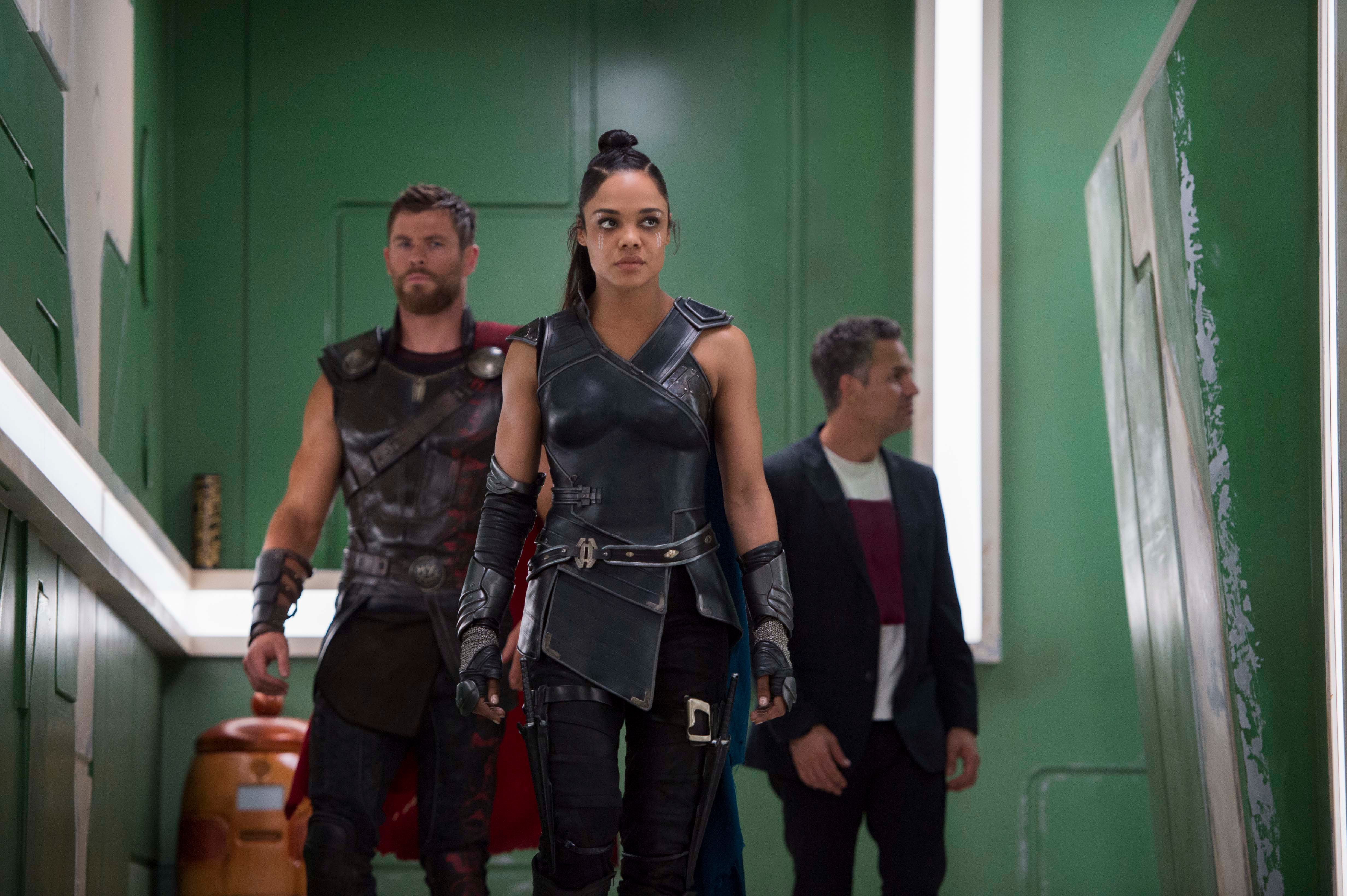 thor-ragnarok-hesmworth-thompson-ruffalo.jpg