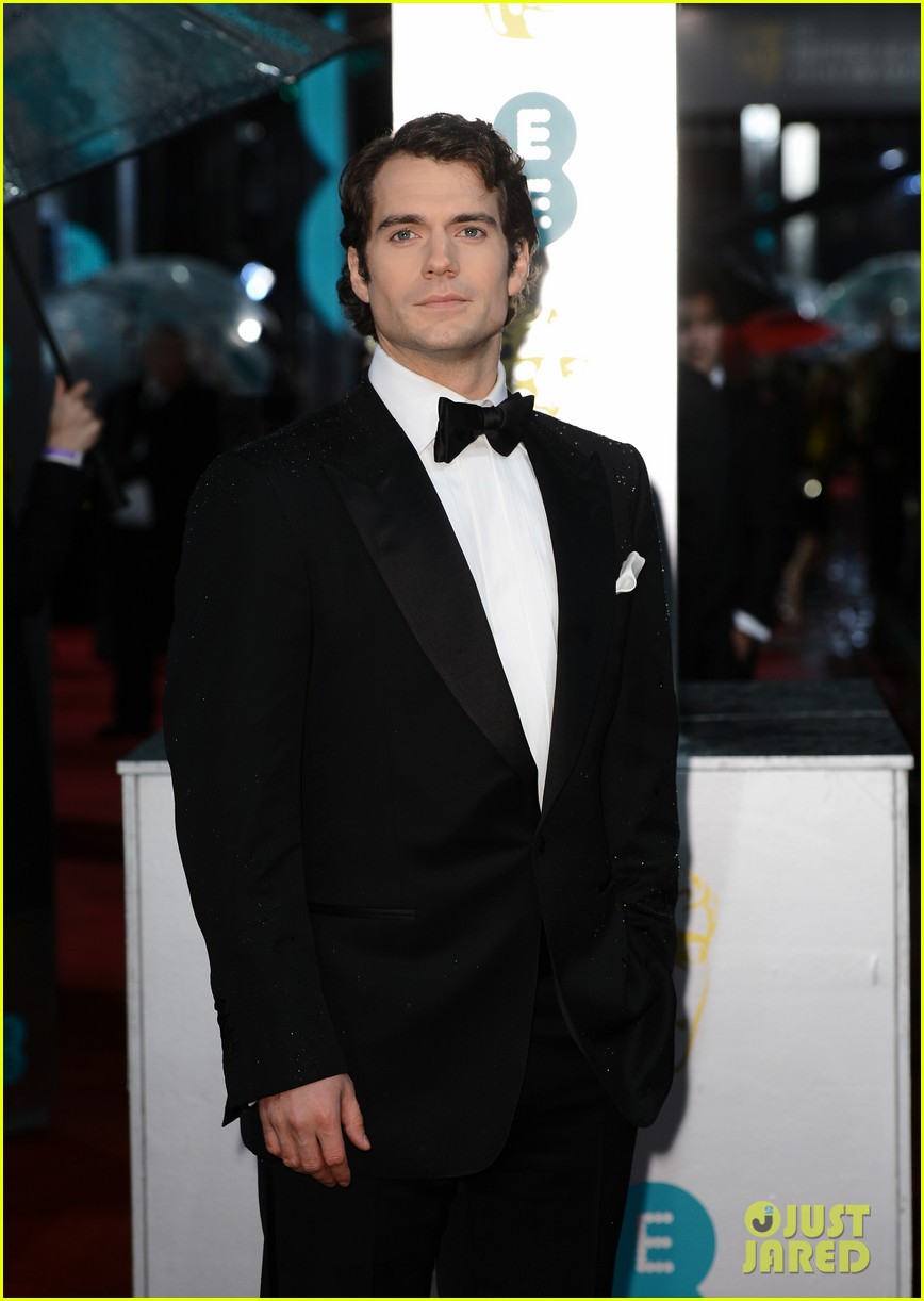 henry-cavill-gina-carano-baftas-2013-red-carpet-03.jpg