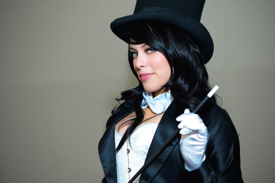 zatanna_by_nadyasonika-d55y38n.jpg