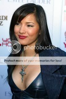 1007131-kelly_hu_0001_super.jpg