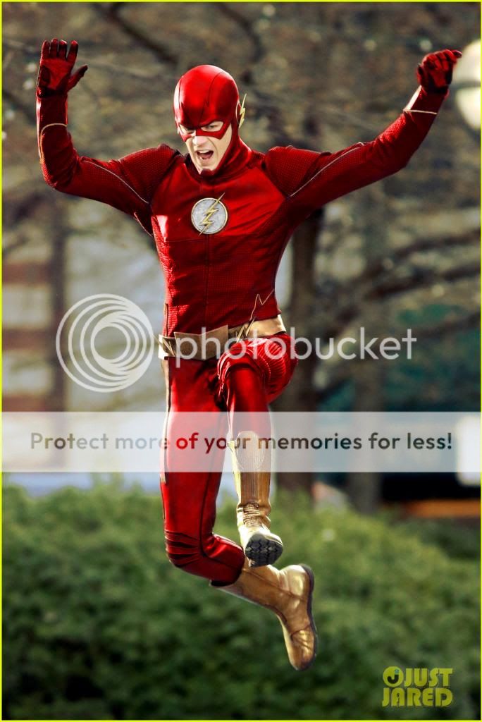 grant-gustin-flashes-into-action-03classic_zps73641c64.jpg~original