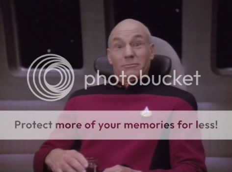 Patrick_Stewart_as_Captain_Picard.jpg