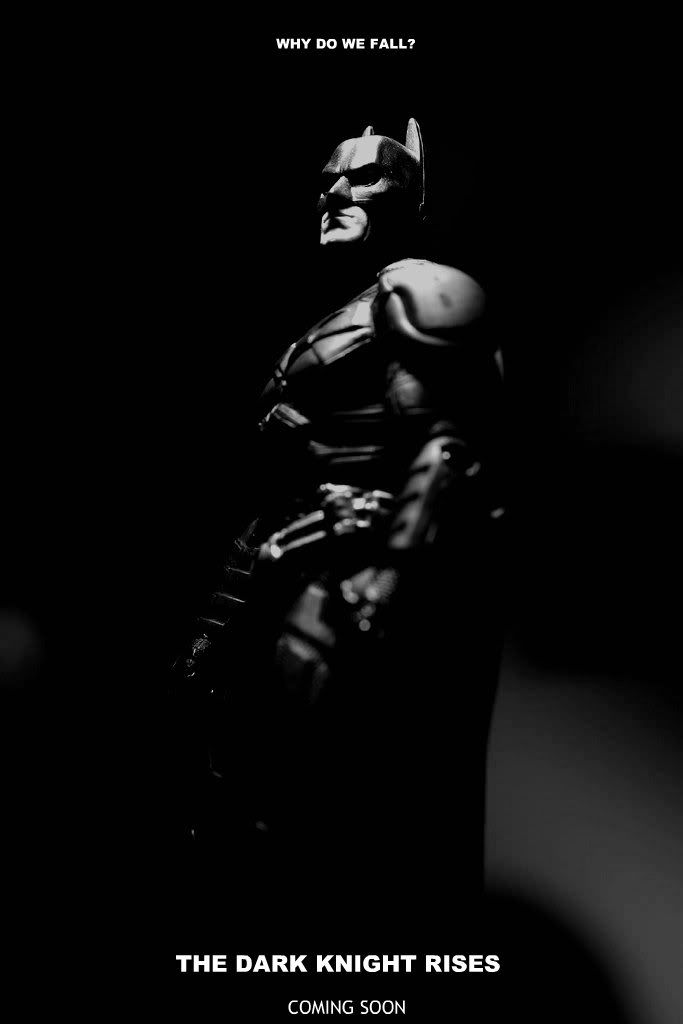 Batman-TheDarkKnight38-MoviePoseJustanactionfigure.jpg