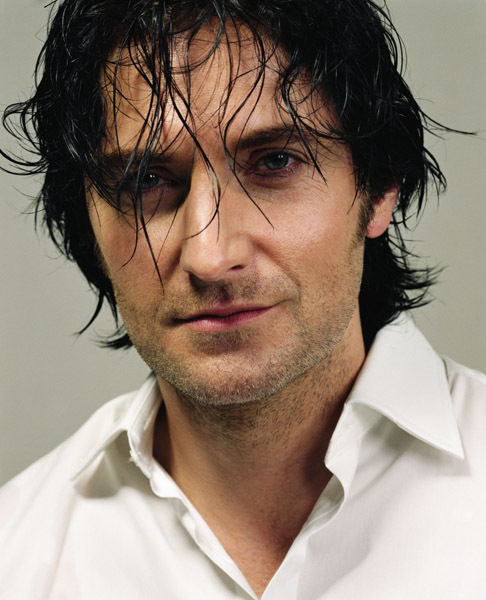 Richard-In-Red-Magazine-richard-armitage-1376192-486-600.jpg