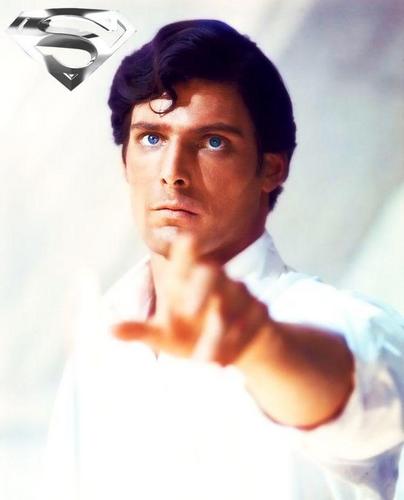 Christopher-Reeve-superman-the-movie-18164258-404-500.jpg