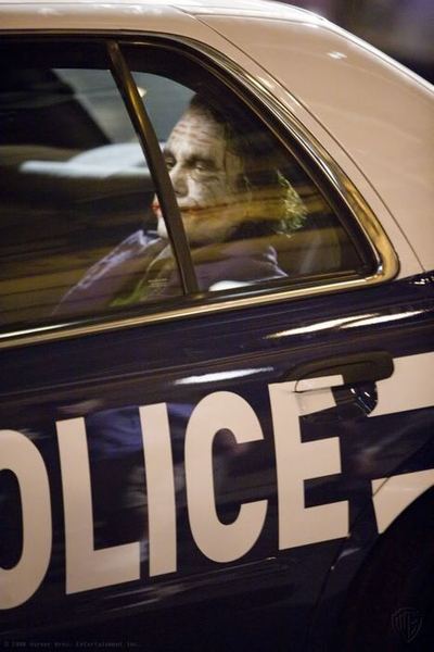 Joker-in-Police-Car-the-joker-23804122-400-600.jpg